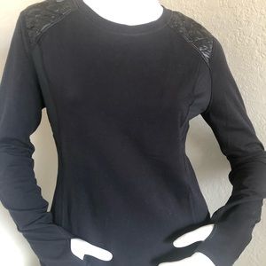 Lululemon black long sleeve tech shirt